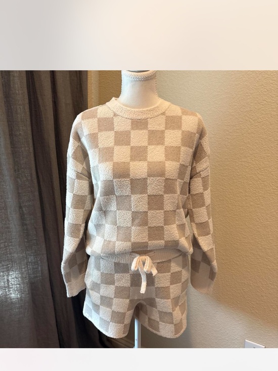 Barefoot Dreams Other - Barefoot Dreams Beige & Cream Checkerboard Knit Lounge Set